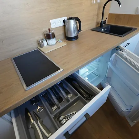 Amber Light Self-check-in